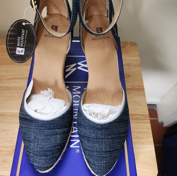 White Mountain Blue Denim Espadrilles. - Picture 4 of 5